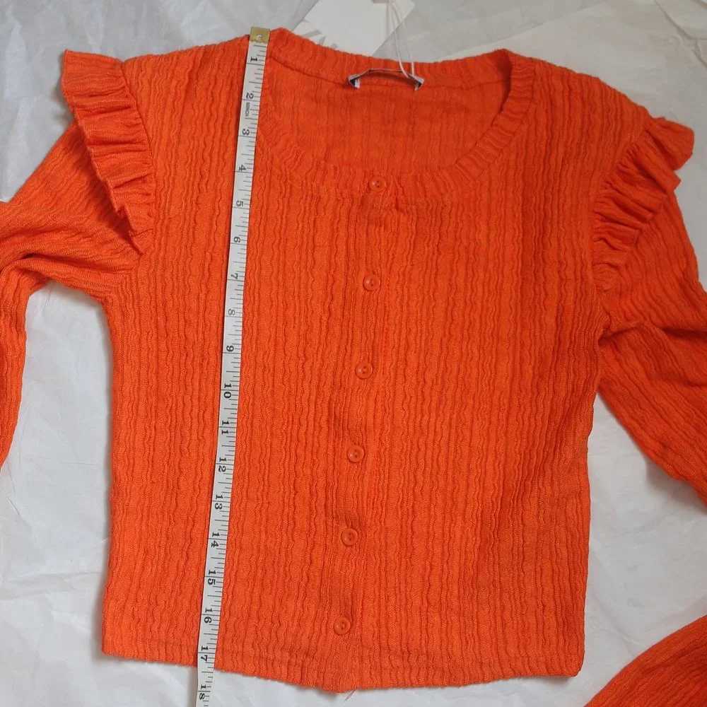 NWT Ruffled Cardigan. - Picture 9 of 9